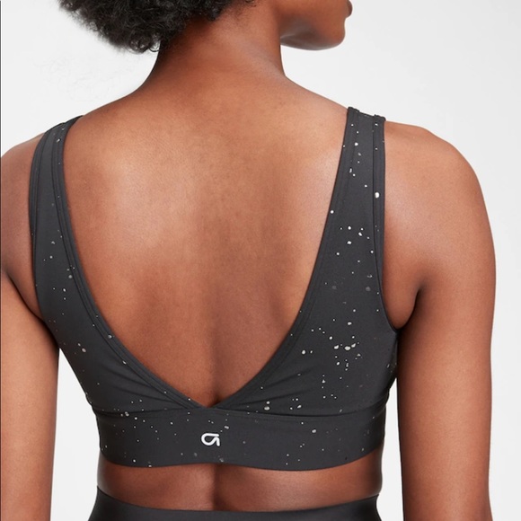 GapFit Sculpt Medium Impact Zip Front Sports Bra - Picture 2 of 3